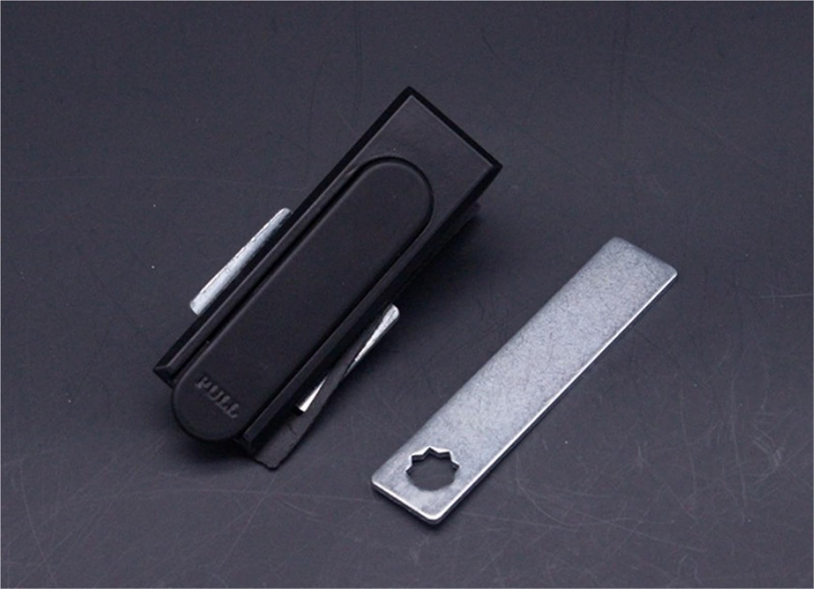 Iykqhwupyp Ms717-1Black Ms717-1-2 Flat Lock Distribution Box Electric Zinc Alloy Cabinet 1Pcs(Ms717-1Black)