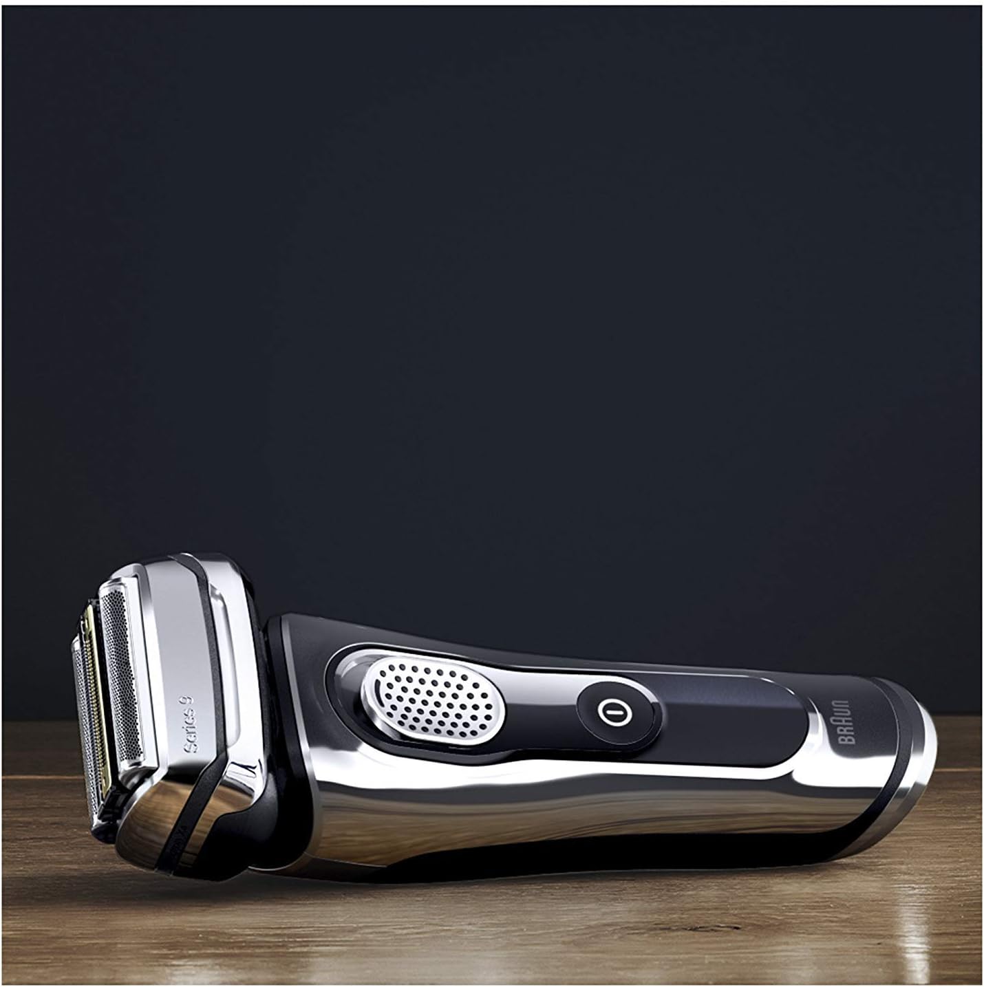 ماشین اصلاح مردانه سری 9 براون با پایه شارژ و شستشو مدل 9296CC