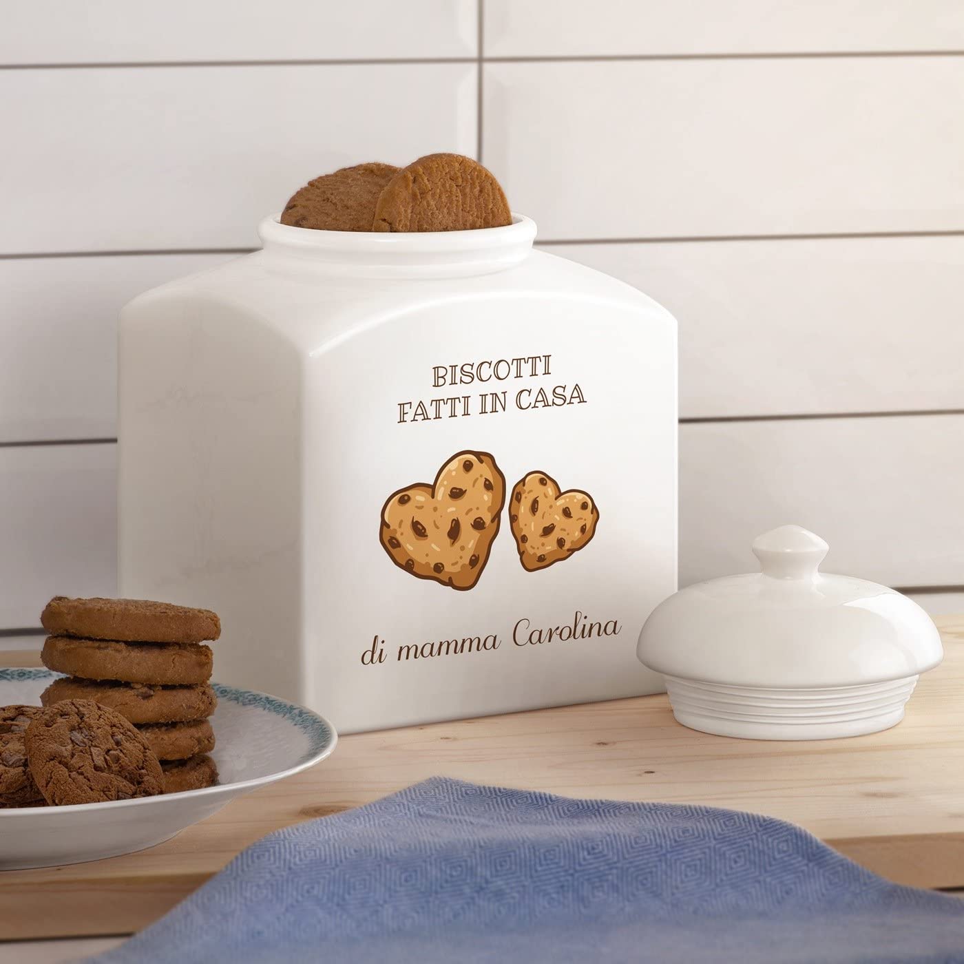 Maverton Biscottiera in ceramica - stampa personalizzata - barattolo da cucina 3 L - protezione ermetica del barattolo per dolci - pensiero speciale per la donna - regalo di Natale - due cuori
