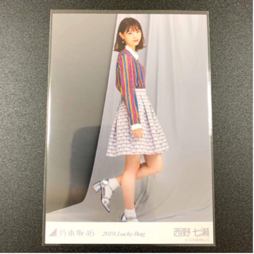 乃木坂46 - こば　乃木坂46　生写真　西野卒コンT　西野七瀬　ヒキ Amazon.co.jp: 乃木坂46 生写真 西野七瀬卒コンT 西野七瀬