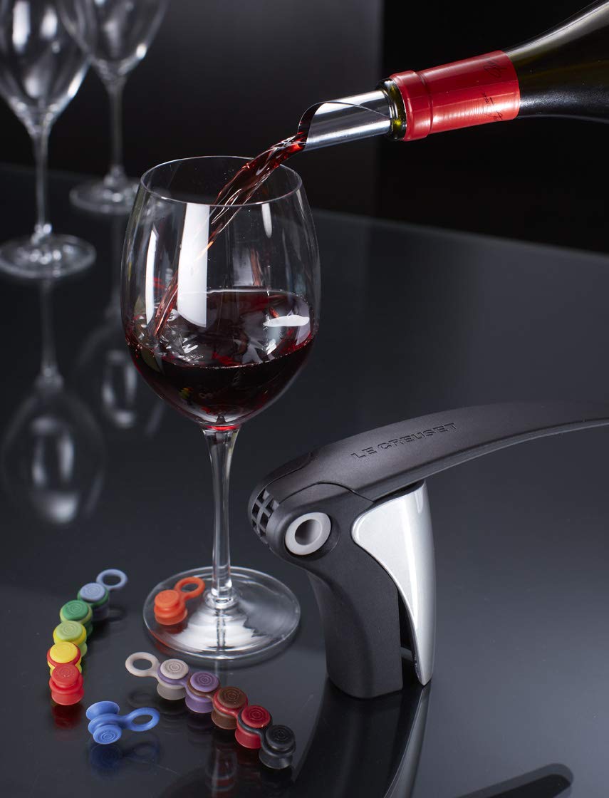 Le Creuset, Geschenkset GS-141, Wein-Accessoires, Grau/Schwarz, Metall/Silikon, Inkl. Korkenzieher LM-150 und Glasmarkierer-Set mit 12 bunten Markern, Attraktive Geschenkverpackung