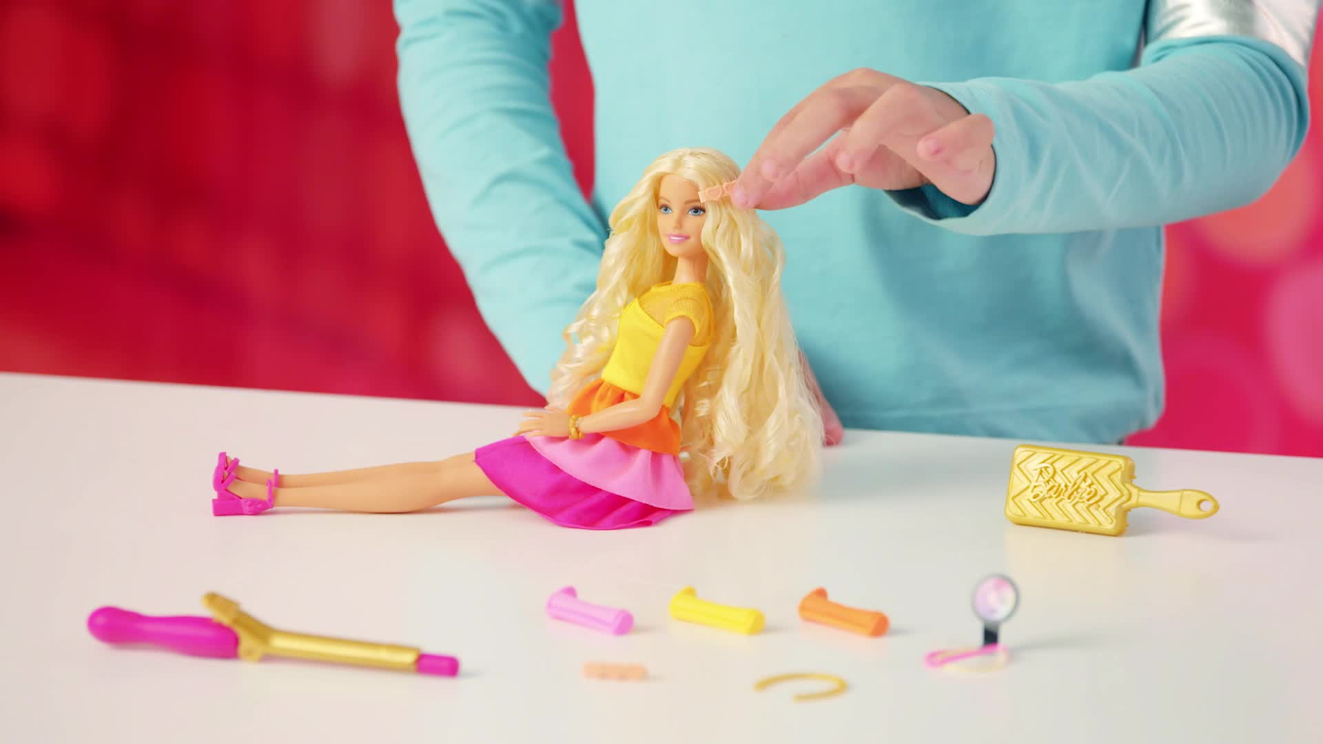 Barbie GBK24 - Locken Style Puppe (blond) mit Lockenstab und Zubehör, Puppen Spielzeug ab 5 Jahren, Mehrfarbig – Bild 8