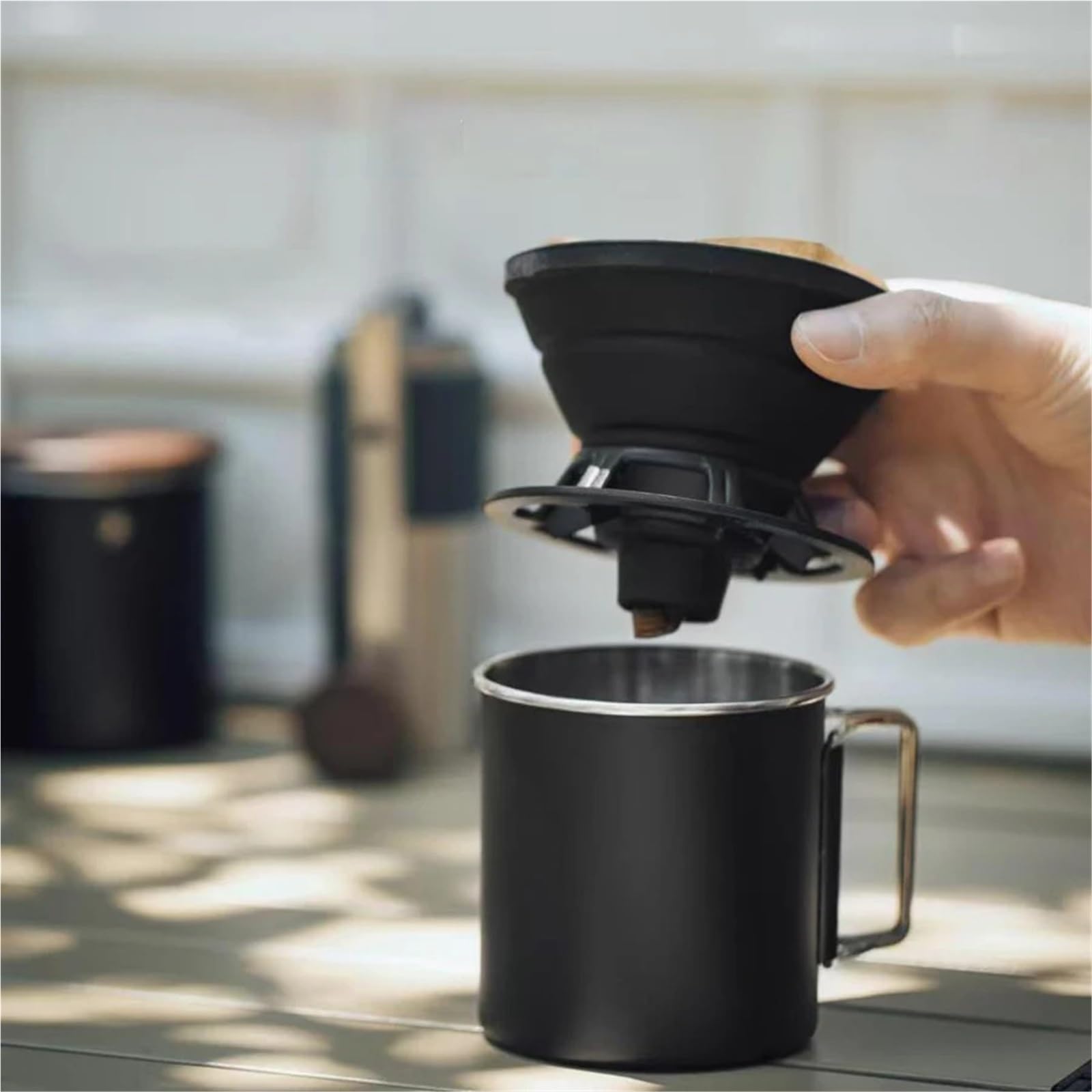 Gotero de café portátil, reutilizable, taza de filtro de café de silicona para exteriores, camping, senderismo, uso para 1-2 personas, color negro, herramienta de barista (tazas y filtros)