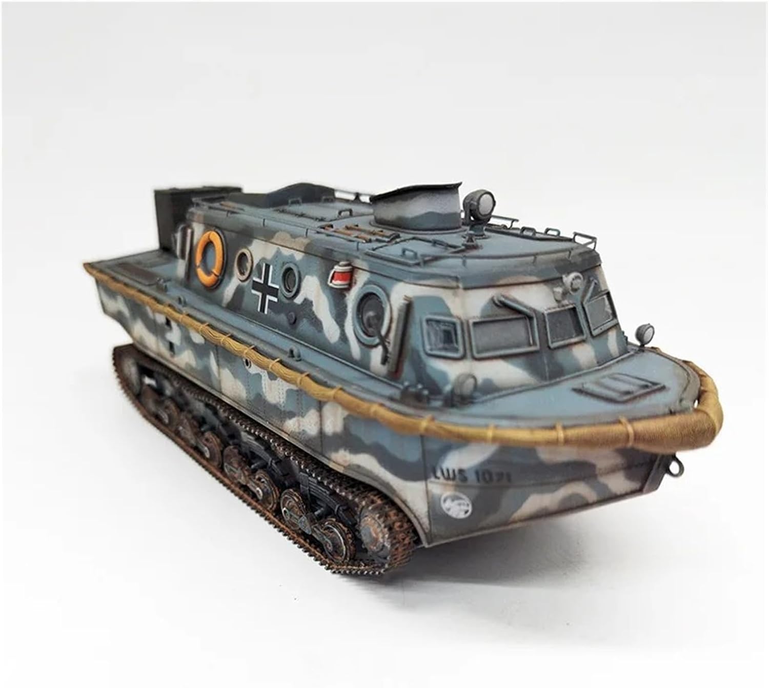 Realistic Tank 1:72 Scale for German Amphibious Vehicles Tank Model Kit Static Die Casting Collectible Ornaments Static Tank Model