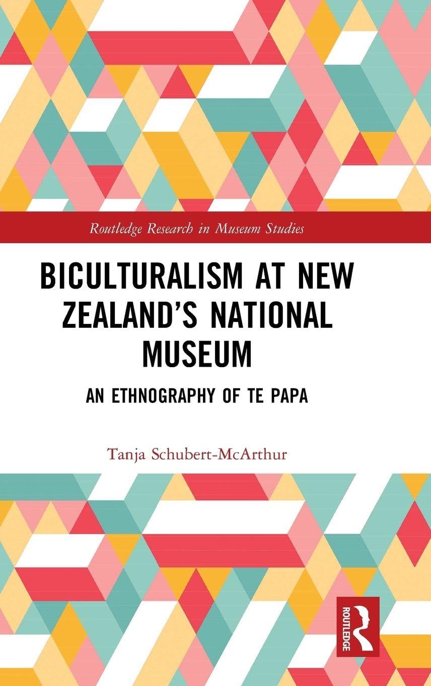 Te Papa ethnographie de référence sur le biculturalisme muséal en Océanie