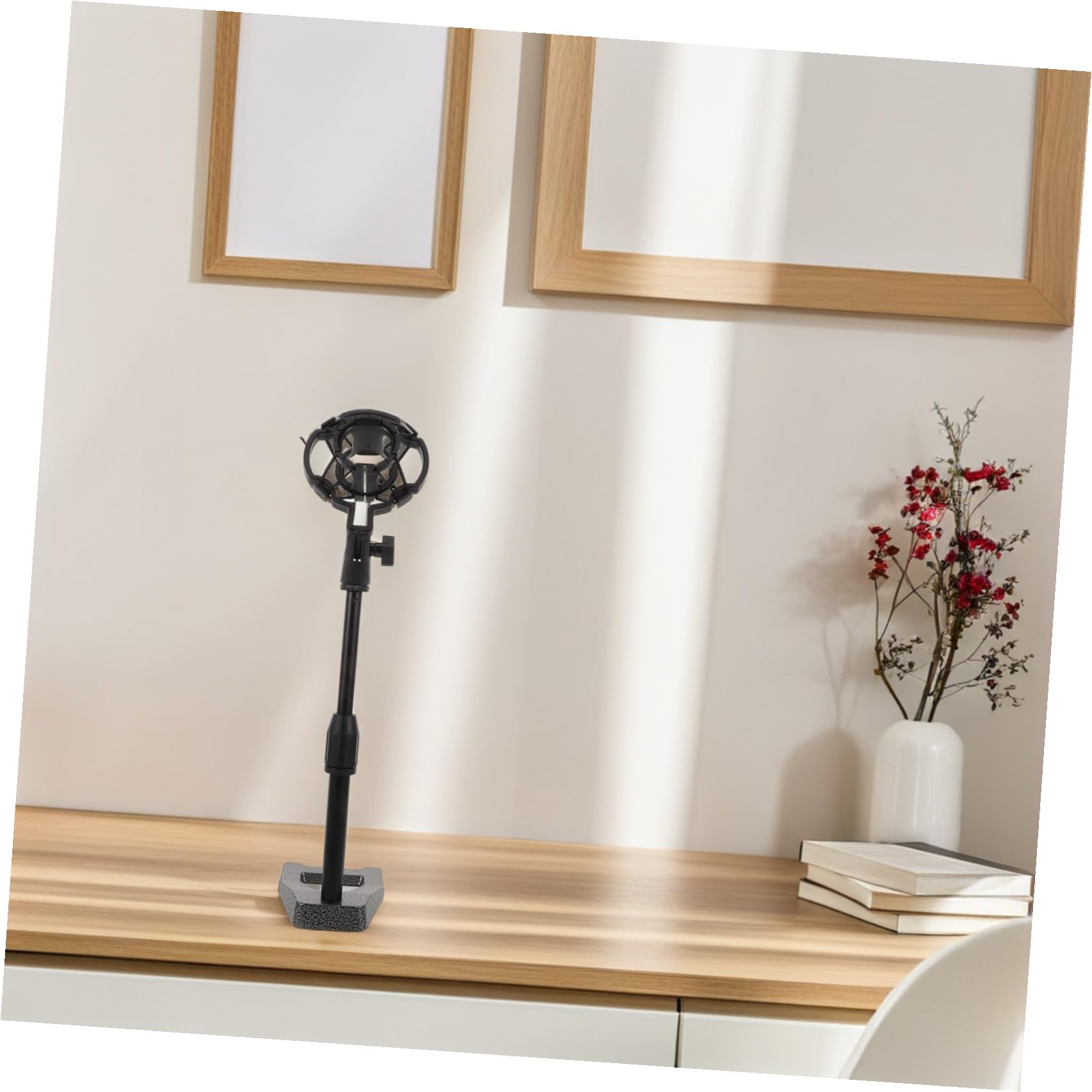 Supporto Microfono da Tavolo Nero in Metallo Base Zavorrata | Altezza Regolabile, Clip Antivibrazione in Plastica, Design Compatto e Portatile per Streaming e Produzione Musicale