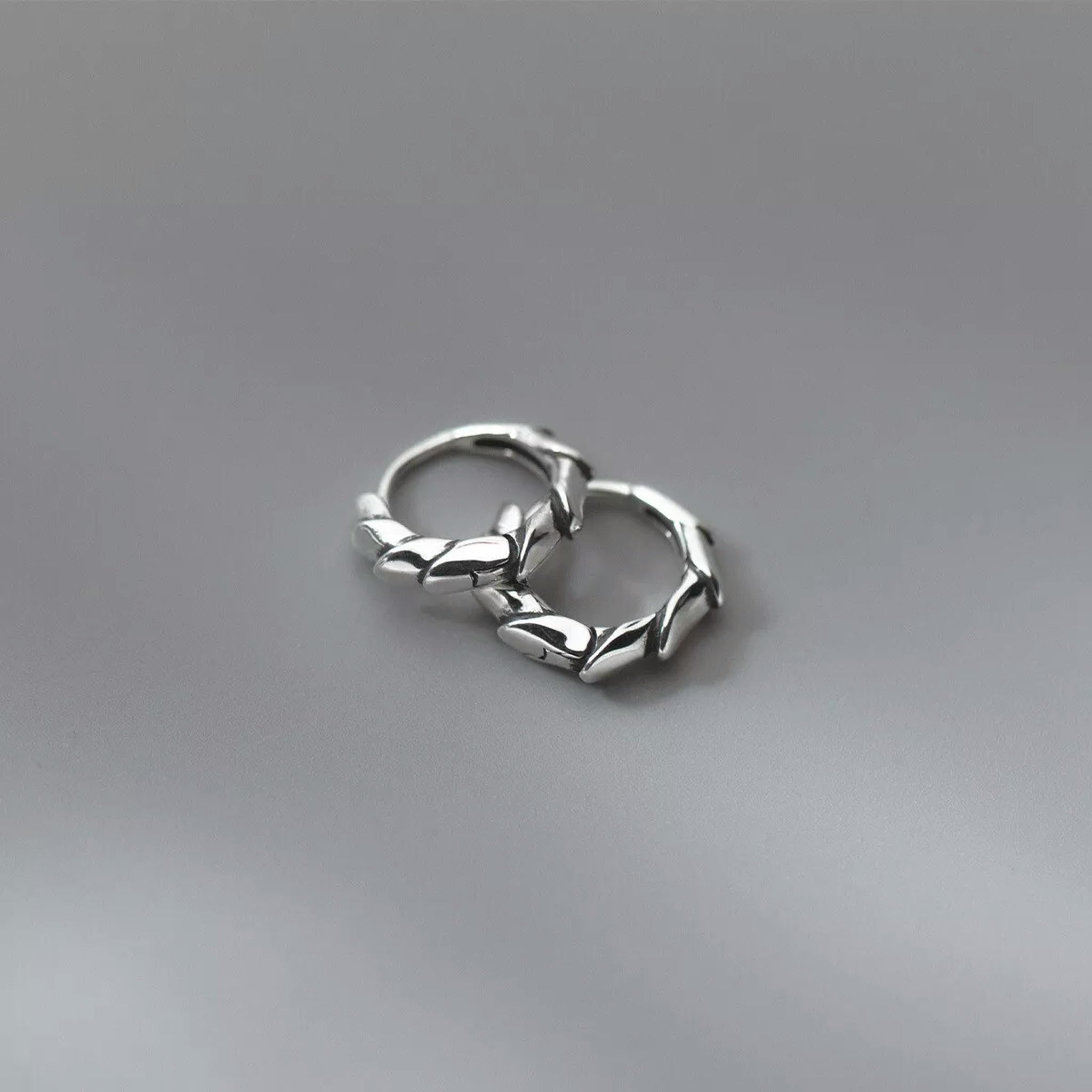 Boucles d'oreilles créoles en Argent 925 de 8 mm idéales pour le style workplace