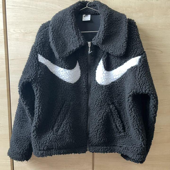 Amazon.co.jp: NIKE ナイキ ビッグスウッシュ ハイロフトフリース 厚手 