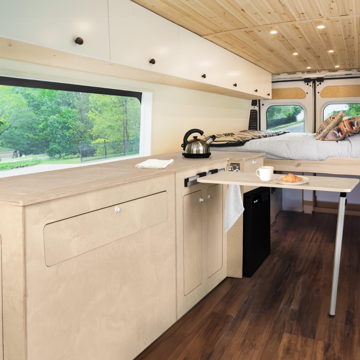 Monster Shop Cucina Van Multifunzionale in Betulla 15mm per Camper VW T5/T6 & Campervan - Ampia Area Lavoro, Tavolo Ribaltabile, Vani Portaoggetti, Spazio per Frigorifero