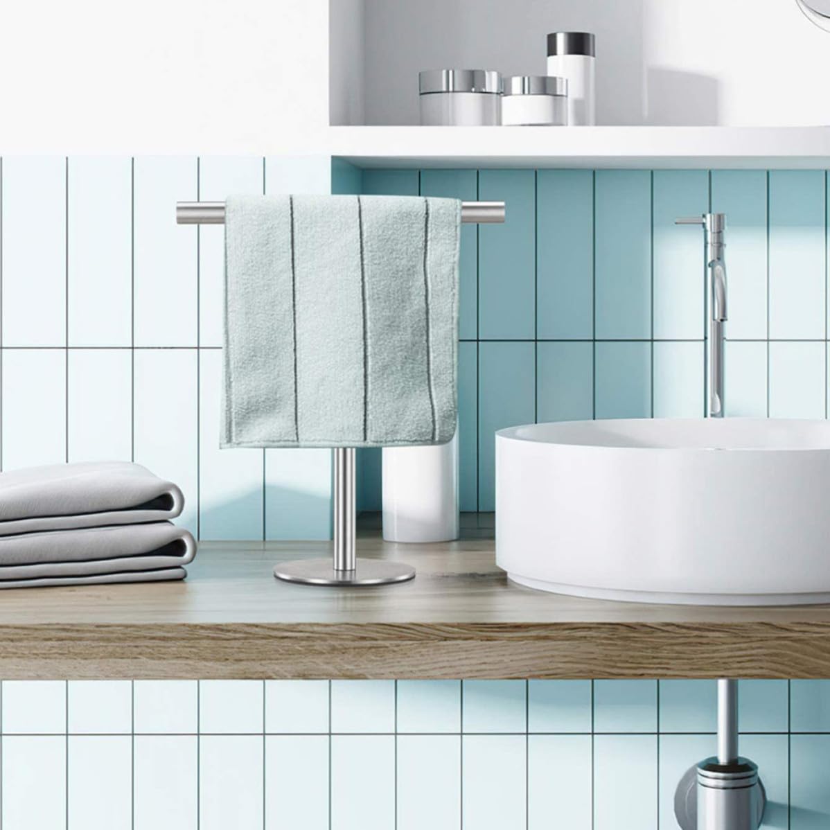 Porta Asciugamani da Terra Verticale in Acciaio Inox Argento | Base Piatta, Struttura Stabile Capacità di Carico Elevata, Adatto per Bagno e Cucina
