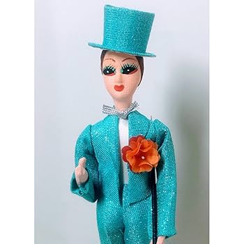 Amazon | 昭和レトロ 宝塚 スティックを持ったジェンヌ 人形