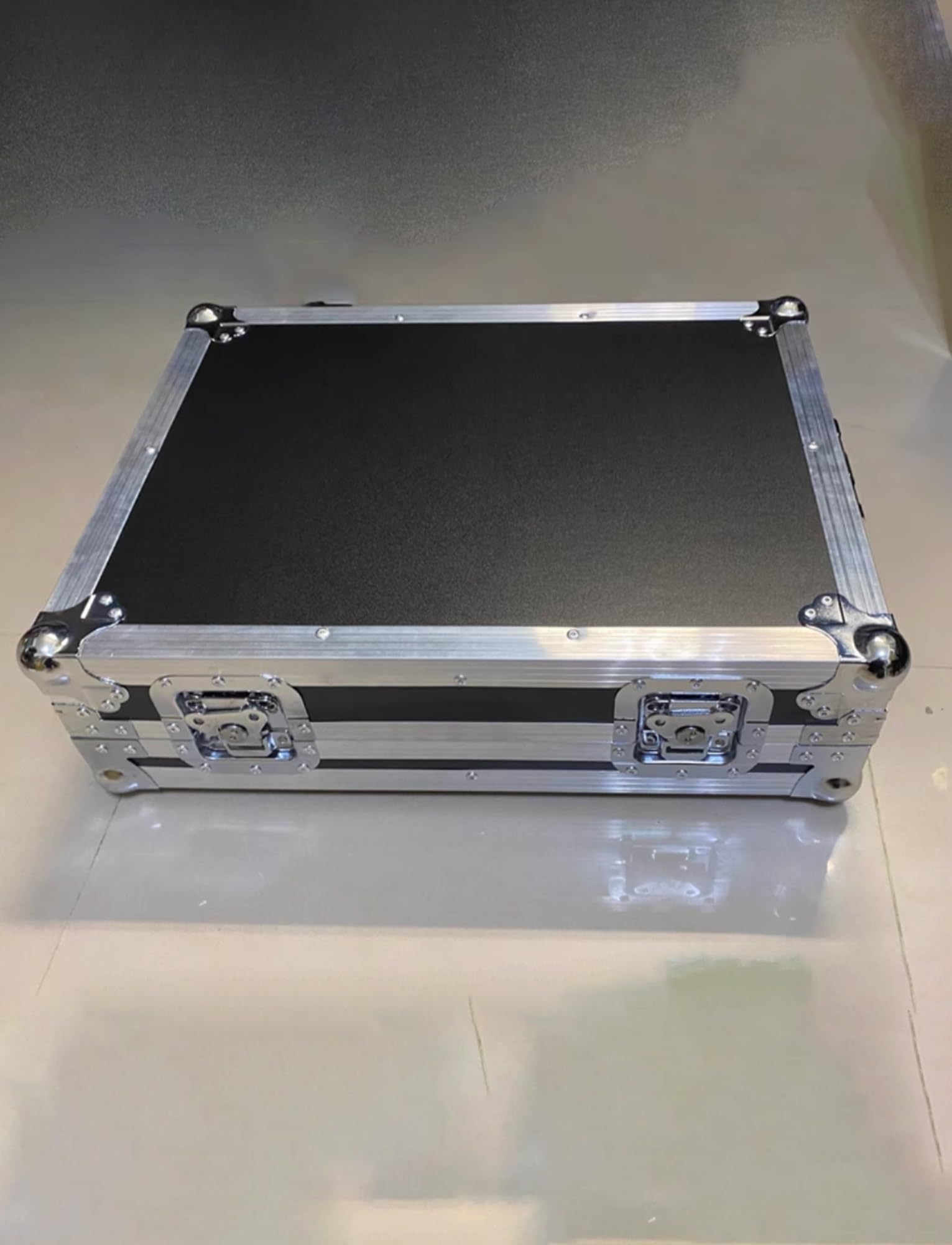 DMX512 Controller für Bühnenbeleuchtung, Live-Show-Bearbeitungskonsole, unterstützt Barlichter und Lichteffekte, ideal für DJs und Event-Produktionen