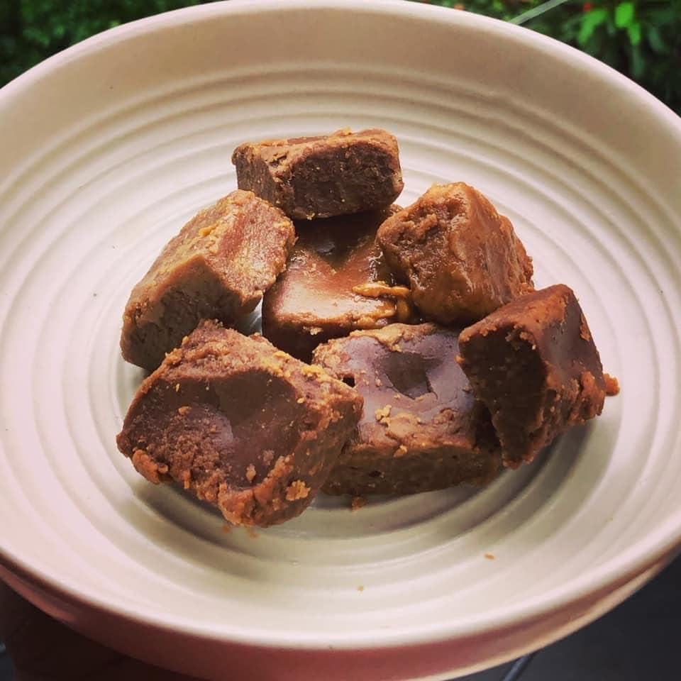 Image of Earth Story Farms Natural Palm jaggery Cubes | 100% Pure | Boosts Digestive System | Karupatti Mittai - 400gm