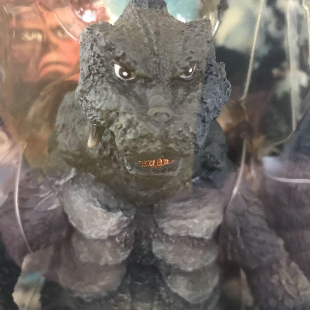 Amazon.co.jp: 古代怪獣ゴメスフィギュア ウルトラQ : おもちゃ
