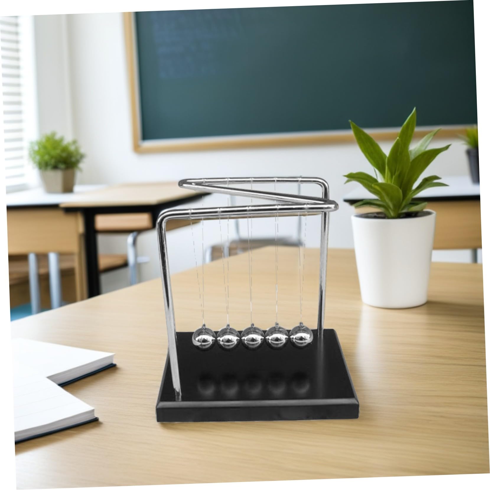 Pendule Newton Bois Massif avec Boules Métal Équilibrées Physique Éducatif pour Bureau et Maison Accessoire de Décoration Cinétique pour Apprentissage des Lois Physique
