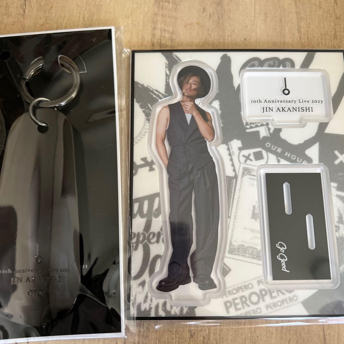 JIN AKANISHI アクリルスタンド 10周年ライブ Amazon.co.jp: 赤西仁