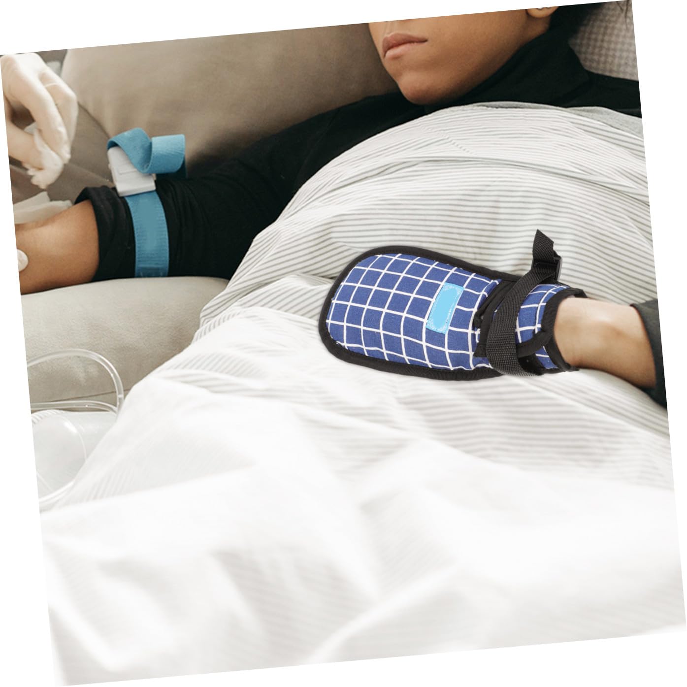 Cabilock Breathable Finger Control Mitts for Patient Safety and Caregiver Protection Easy to Clean Hand-Constraint Gloves for Finger Pain Relief Reusable and Comfortable Design