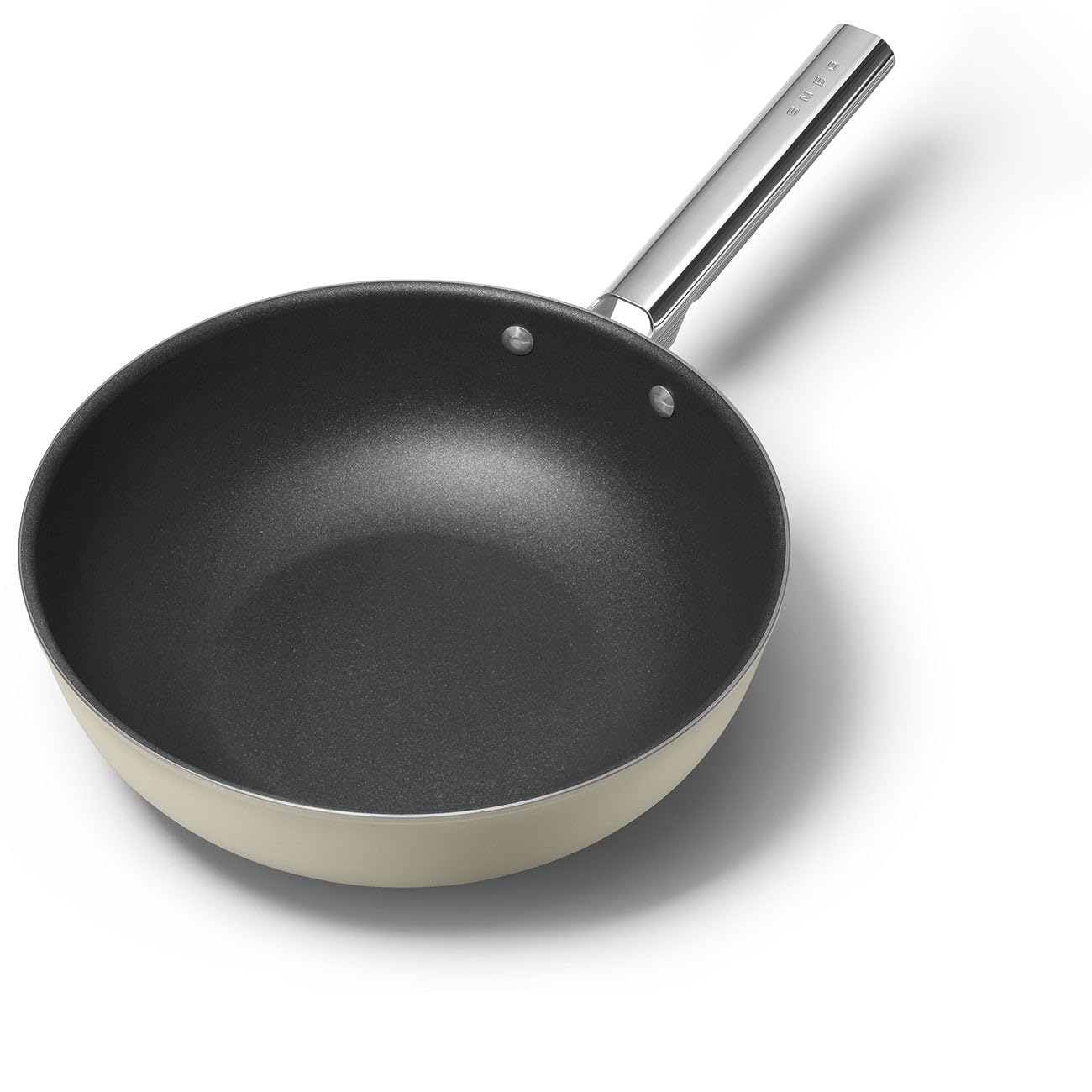 Smeg, Wok Antiaderente CKFW3001CRM, Diametro 30 cm, Manico Ergonomico in Acciaio Inossidabile, Per Tutti i Piani Cottura, Fino a 250° in Forno, Capacità 5,3L, Panna