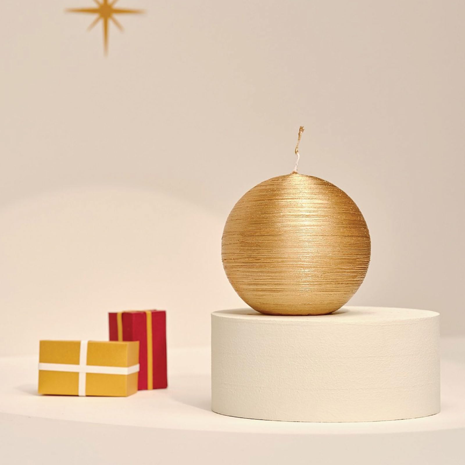 Bougies La Francaise - Ball Candle - Made in Europe, Gold Color, 200g, +/- 15-Hour Burn Time - Diameter 3.15 inches