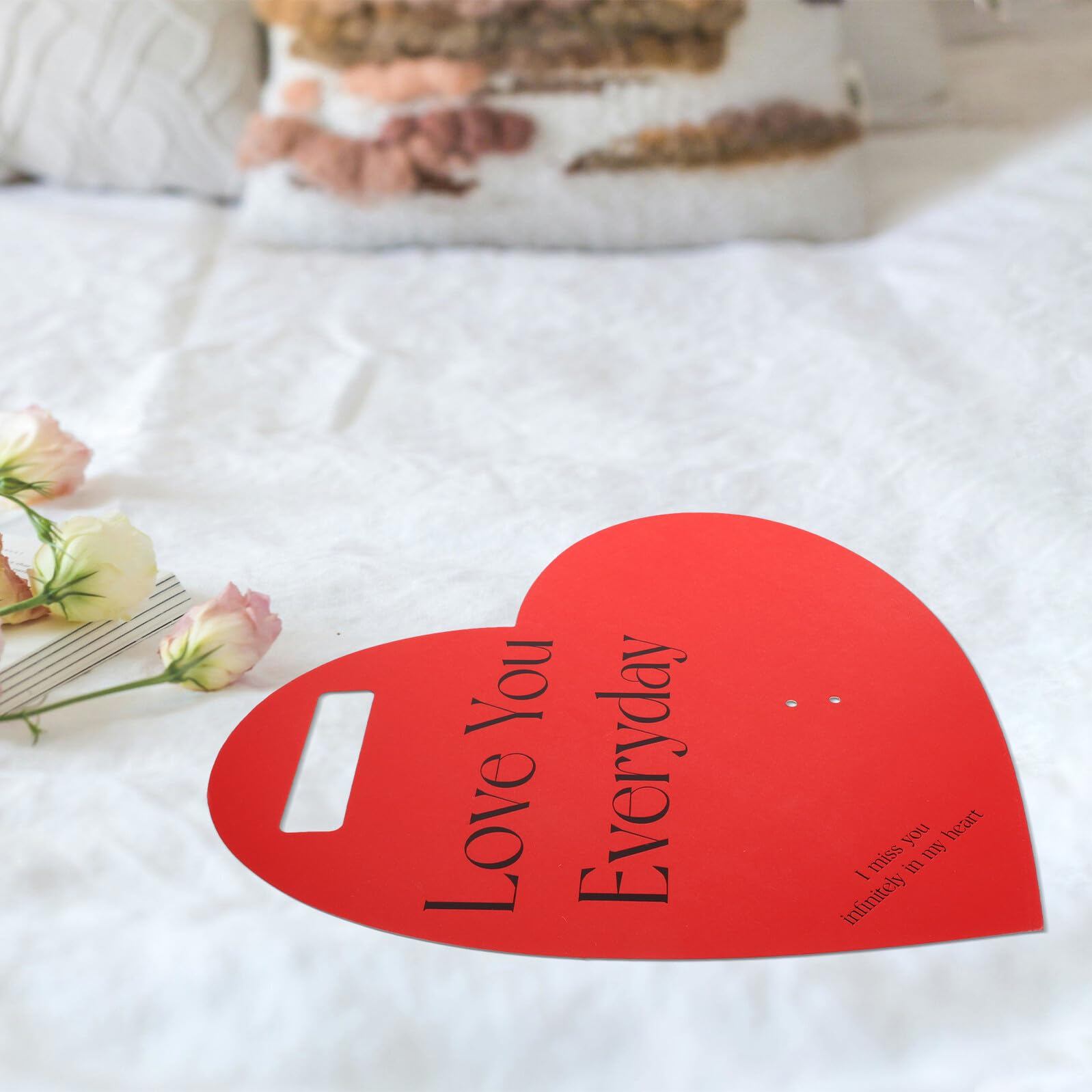 MAGICLULU Papel para Envolver Flores Rosas 20 Piezas Rojo Tarjetas en Forma de Corazón, Caja para Ramo de Floristería, Material de Embalaje para San Valentín y Regalos Románticos