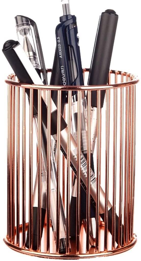 Porte-stylo nordique contre le désordre du bureau avec ce tube de rangement pour étudiants