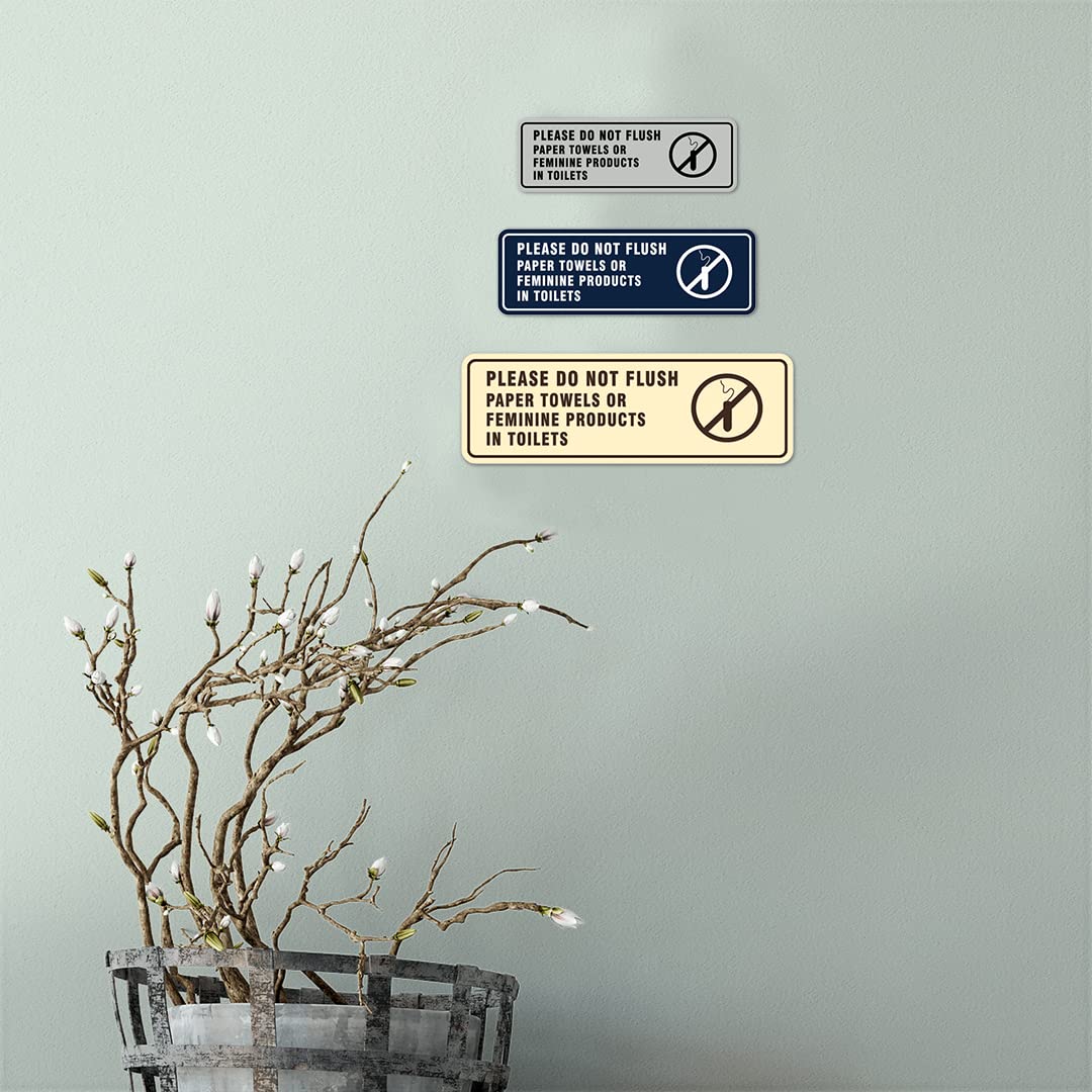 All Quality Cartel estándar para puerta o pared con texto en inglés "Please Do Not Flush Paper Towels or Feminine Products in Toilets" - Material duradero | Cinta de espuma de doble cara | Negro/Plata