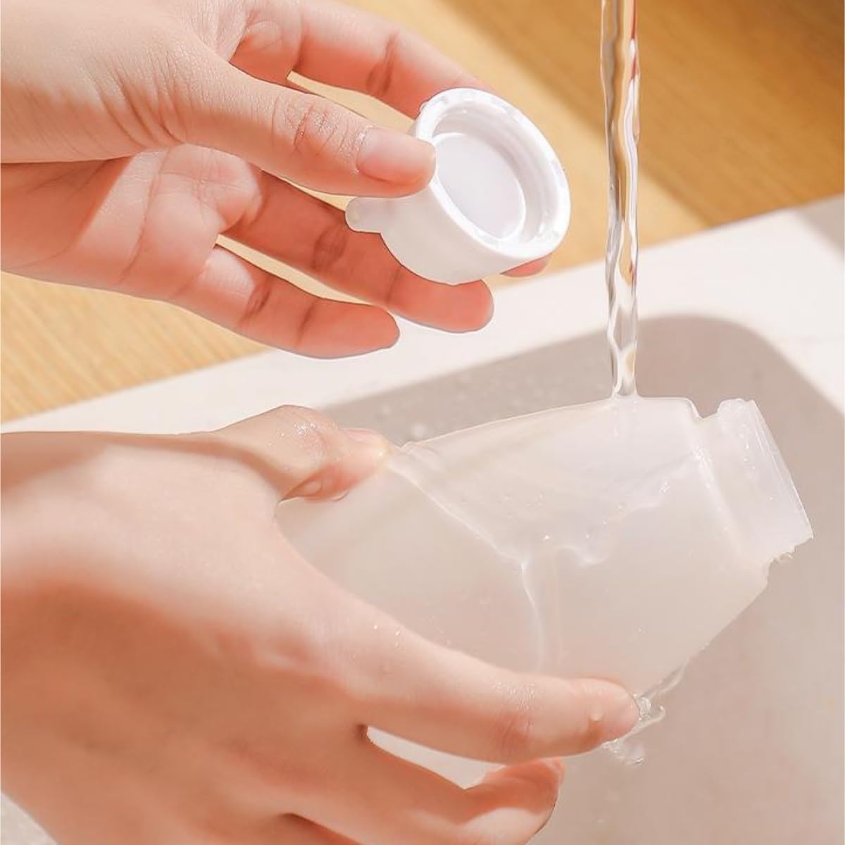 Squeeze Bottle Portable Seasoning Sauce Salad Ketchup Squeeze Bottle Plastic Oil and Vinegar Pack of 5 Dinnerware(200ml)