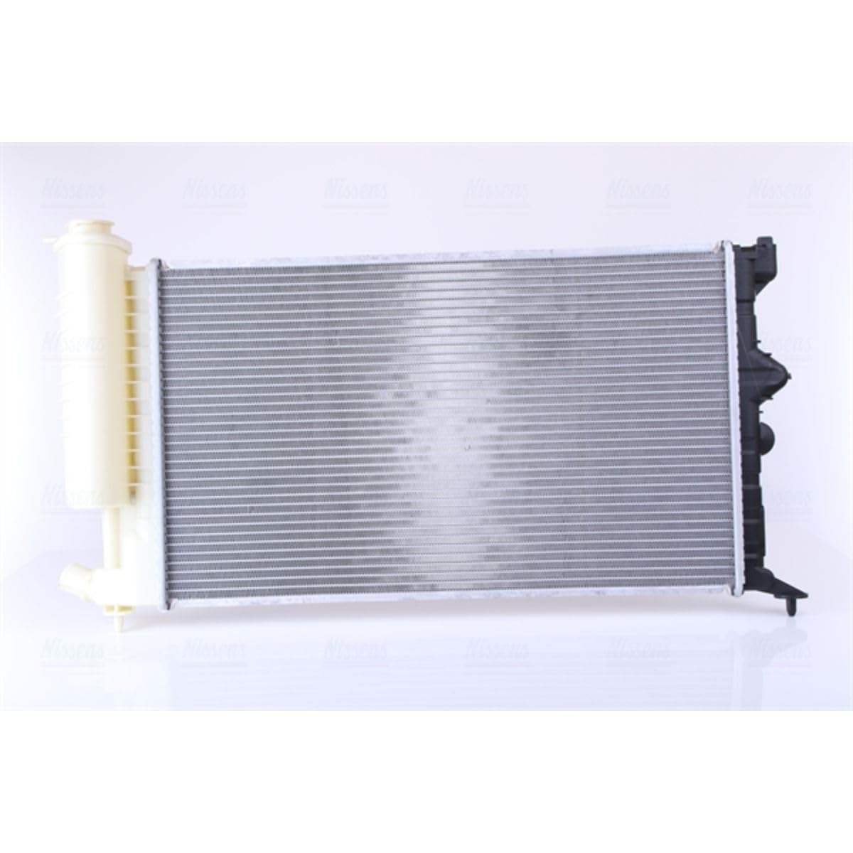 NISSENS Radiateur, refroidissement du moteur 61399A