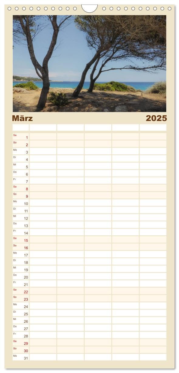 Familienplaner 2025 - Cala Ratjada mit 5 Spalten (Wandkalender, 21 cm x 45 cm), CALVENDO: Bei Cala Ratjada findet man schöne Buchten und genießt den ... der ursprünglichen Insel.. (CALVENDO Natur)