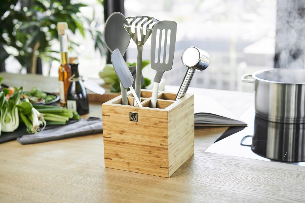 ZWILLING Pro Pfannenwender, Länge: 33 cm, Rostfreier Edelstahl und lebensmittelechtes Silikon, Ergnomisch geformter Griff, Silber