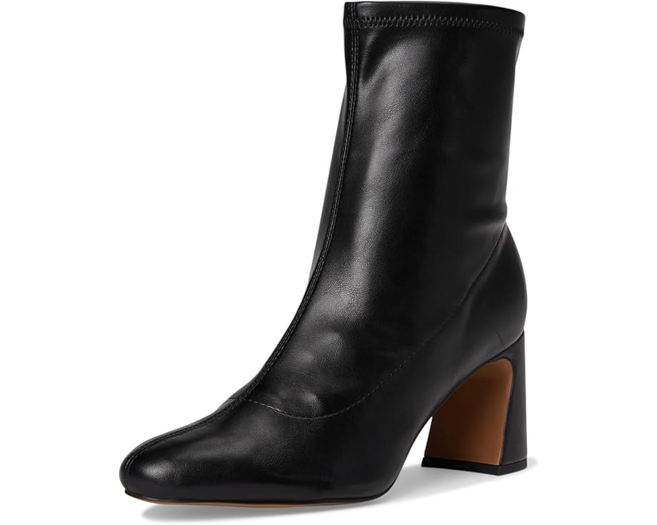 MIA Thiva - Front View