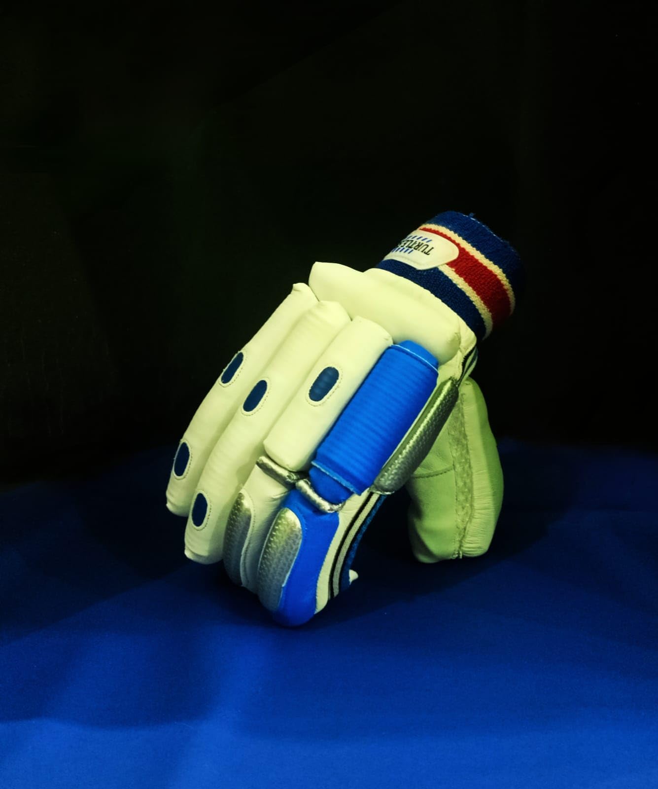 Turtle Shell Cricket Batting Gloves for Men | Anti-Slip Palm Grip, Reinforced Stitching, Breathable Material, Reduces Hand Fatigue, Lightweight & Flexible-image-3