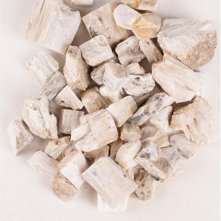 WHZHDMA Bulk Natural Crystal Rough Stone Natural Wollastonite Ore Crystal Rough Stone Ornaments Ore Specimen Aromatherapy Diffuser Stone Rocks Stones and Crystals