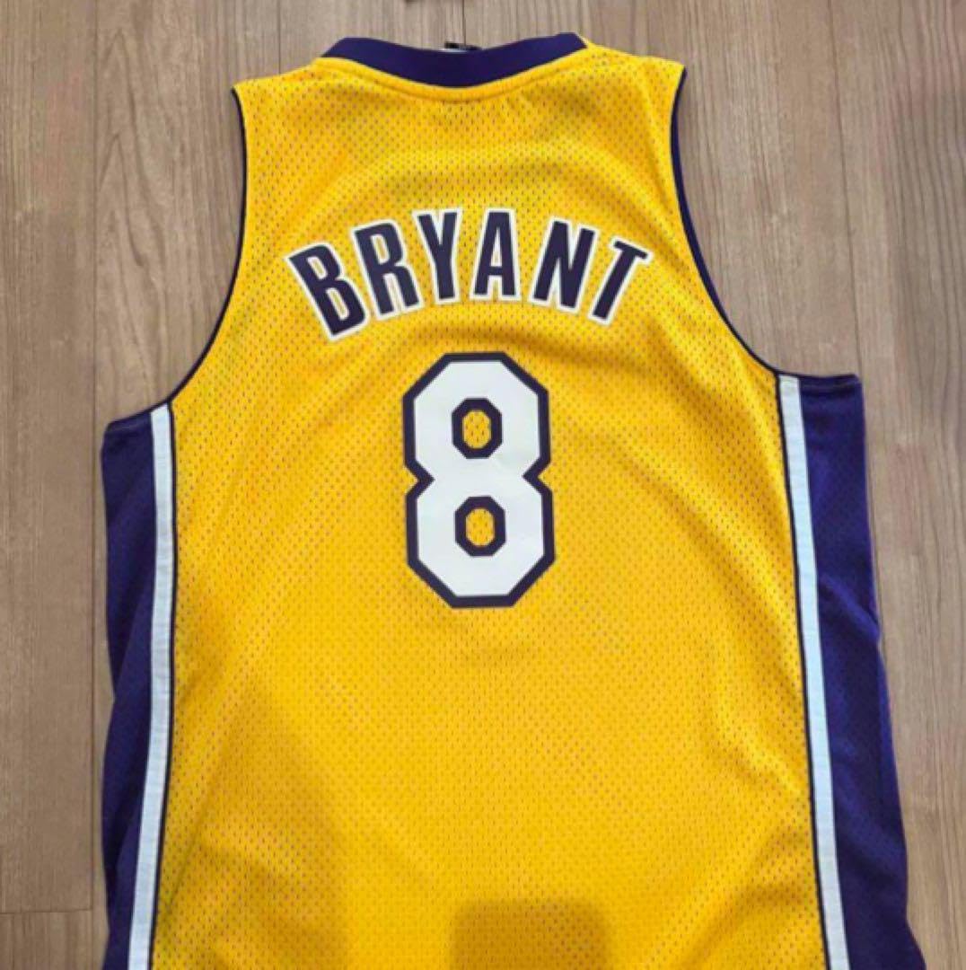 Amazon.co.jp: NBA コービーブライアント ユニフォームL