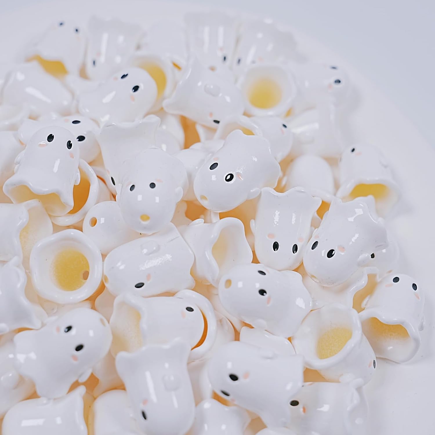 40 Pcs Cute Ghost Shaped Beads,Acrylic Halloween Beads, White Ghost Spacer Beads for Keychain Pens Lanyards Bracelet Necklace Jewelry - Image 6