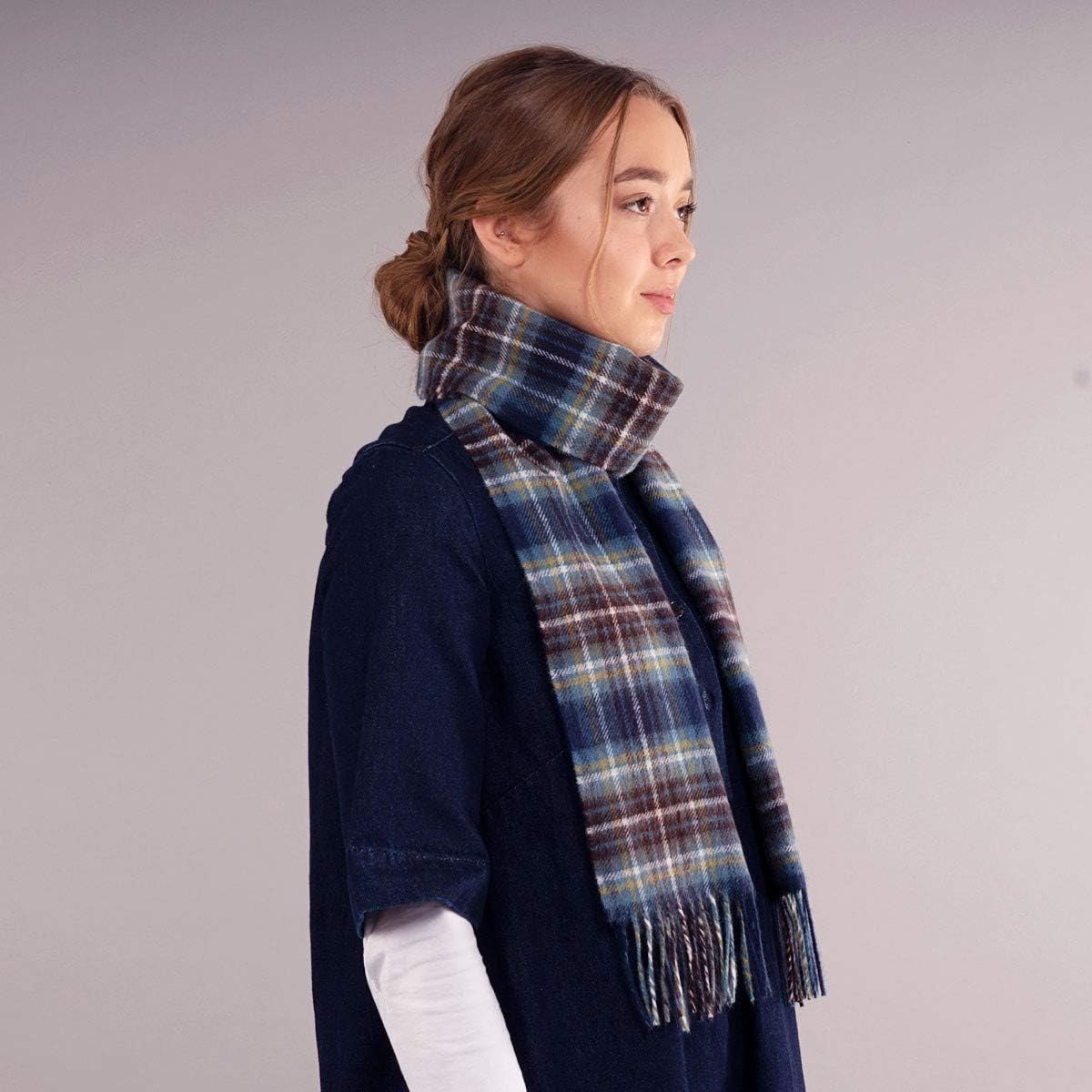 Locharron of Scotland Unisex Holyrood Modern Lambswool Scarf - Blue/Navy/White