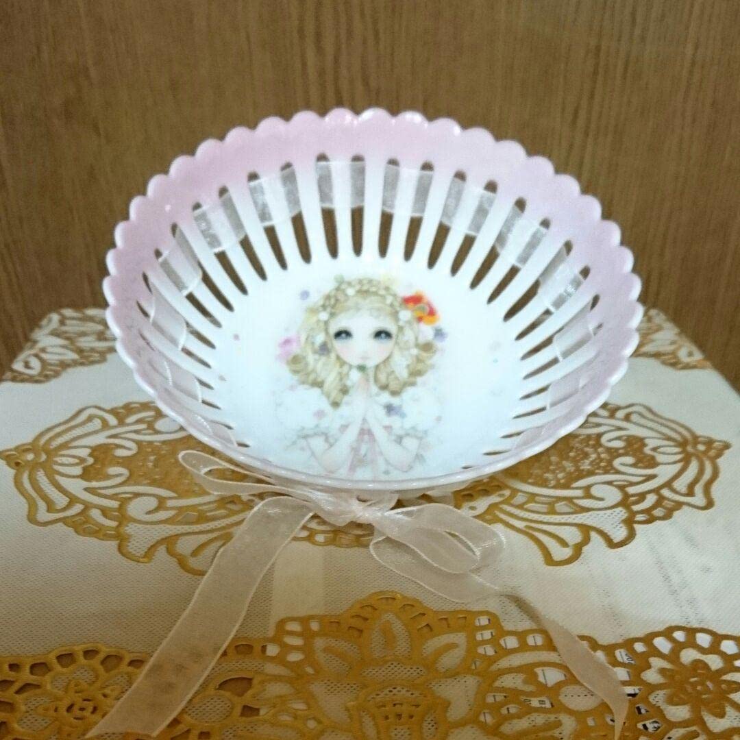 新品※1点限り※高橋真琴 (幸せのクローバー)リボン通し透かしバスケット(丸型) Amazon.co.jp: 高橋真琴 幸せのクローバーリボン通し透かし