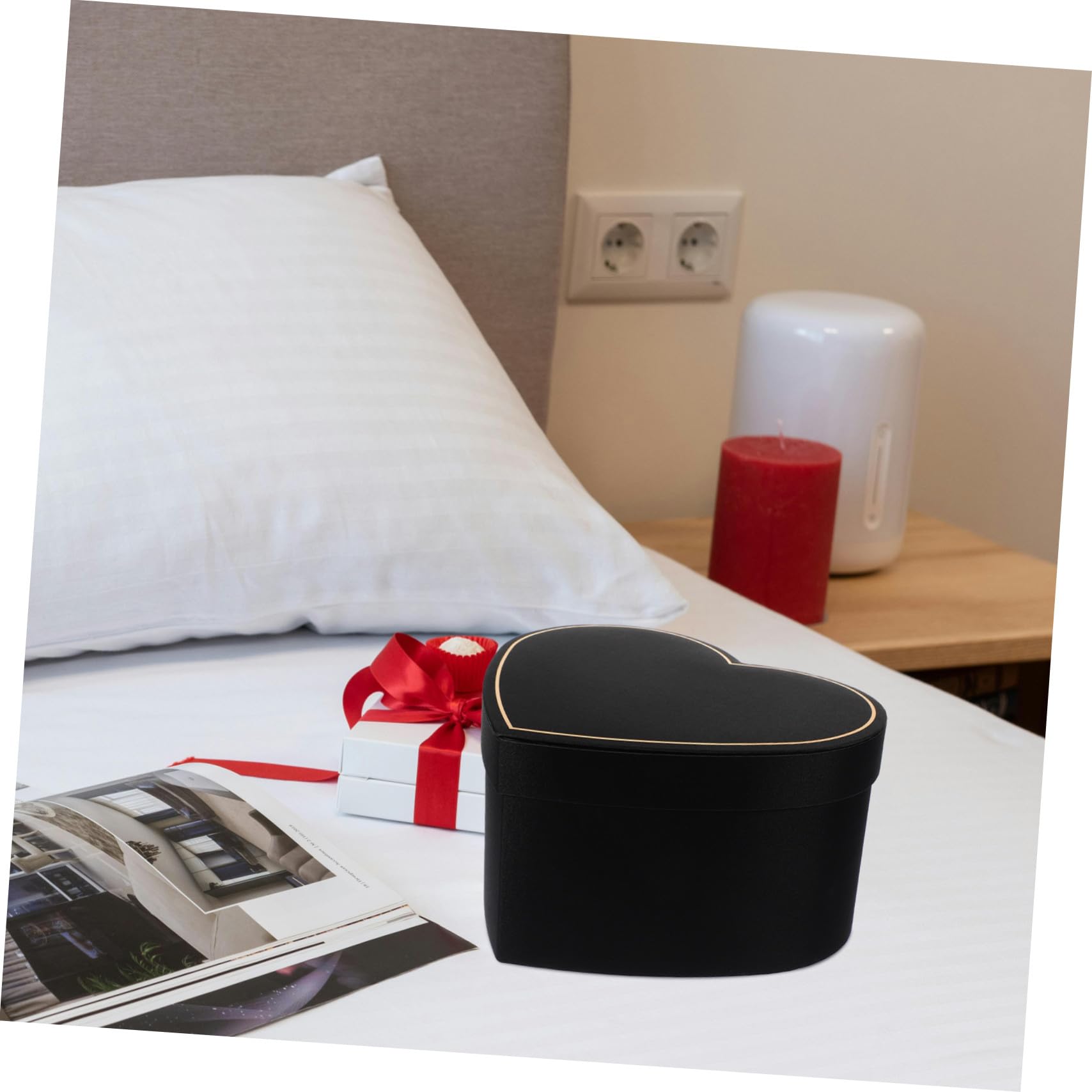 FRCOLOR Herzförmige Schwarze Geschenkbox mit Deckel Leere Aufbewahrungsbox für Blumenarrangements Stilvolle Herzbox für Blumen Geschenkverpackung für Besondere Anlässe