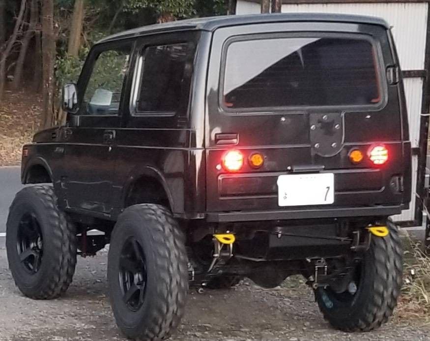 Amazon.co.jp: ジムニー ja11 リアバンパー (オリジナル) : おもちゃ 