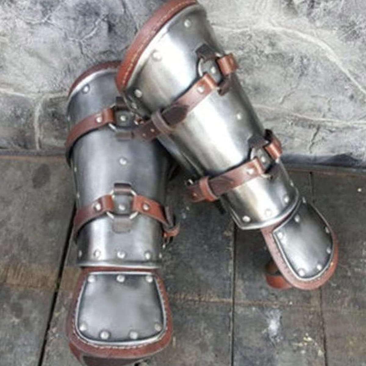 Protège-Bras en Simili Cuir – Brassards de Style Armure médiévale en métal – Brassard de Combat Viking Vambraces rétro réglable avec Boucle pour Costume de Cosplay, Argent