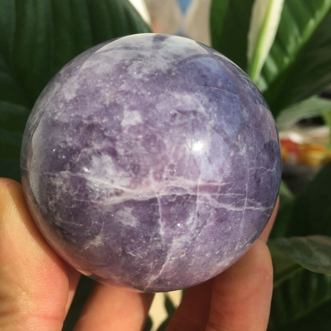 Cristalli e Pietre Naturali Sfera di Cristallo di Mica Viola Naturale Cristallo Naturale 60-65MM for la Decorazione Raccolta domiciliare