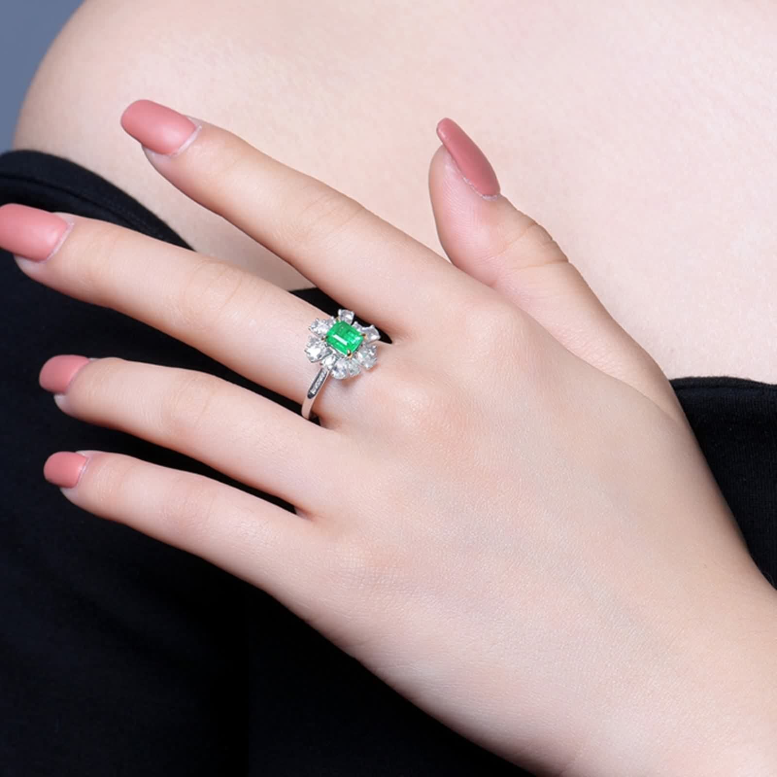 Anillos Mujer Plata Compromiso, Anillo Mujer Noviazgo Cuadrado de 4 Garras con Incrustaciones de Forma de Flor Esmeralda