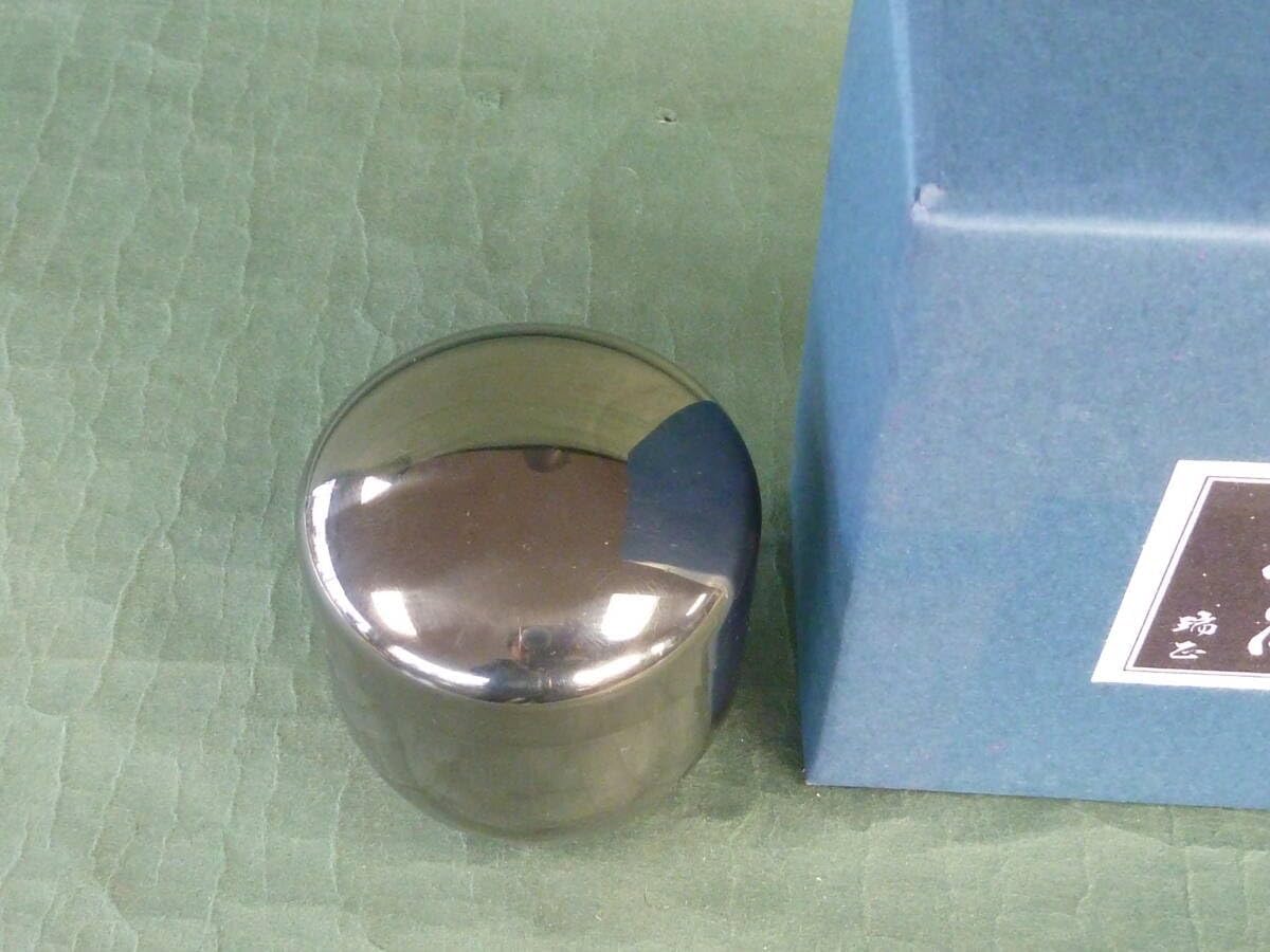 茶道茶碗 干支兎 赤茶碗 桂窯作 茶道茶碗 干支兎 赤茶碗 桂窯作 未使用品