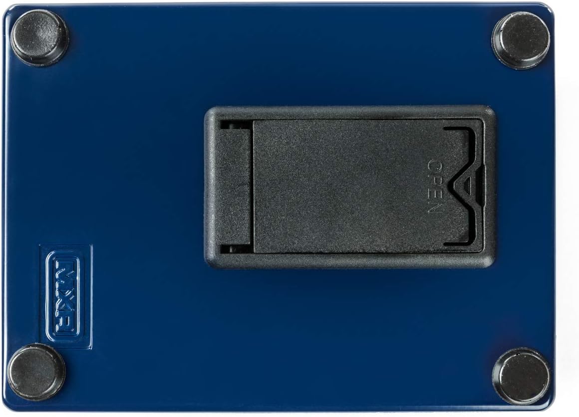 Briskdrop MXR EVH 5150 Chorus (EVH30) Pedal Bundle with 2 Instrument Cables, 2 MXR Patch Cables, and Dunlop Pick Pack