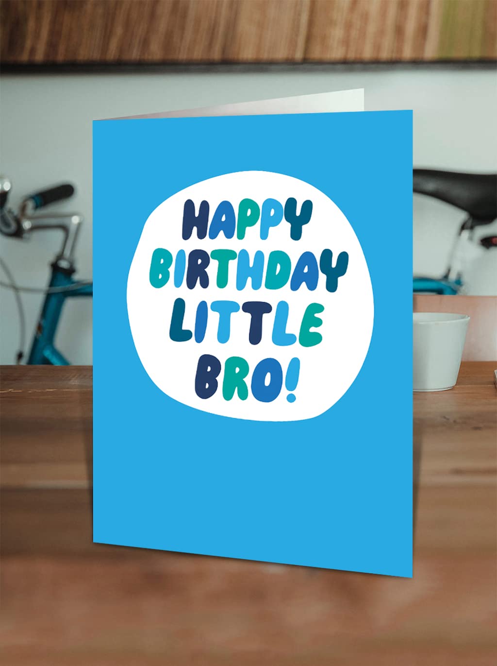 Brainbox Candy - Biglietto di auguri di compleanno divertenti per fratello, con scritta ''Little Bro'' (lingua italiana non garantita) per fratelli, con un senso dell'umorismo