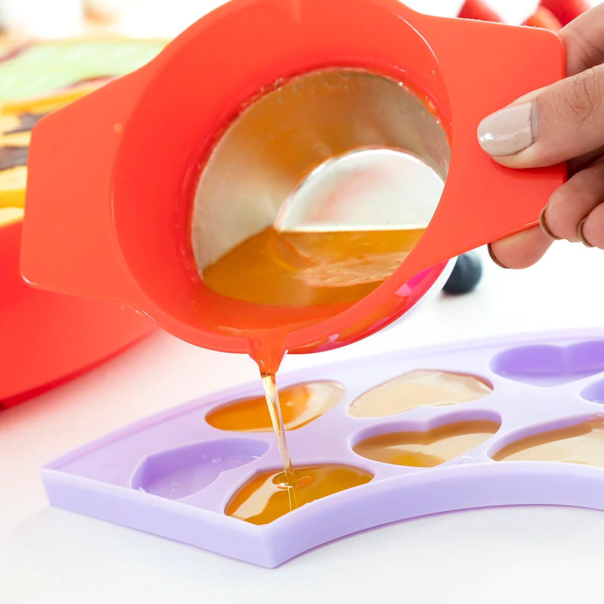 InnovaGoods - Macchina 2 in 1 per Dolci Gelati e Fonduta di Cioccolato, Design Multifunzionale, 4 Stampi in Silicone, Ciotola Estraibile, Cucina Sana, Rosso, Mediano, Acciaio