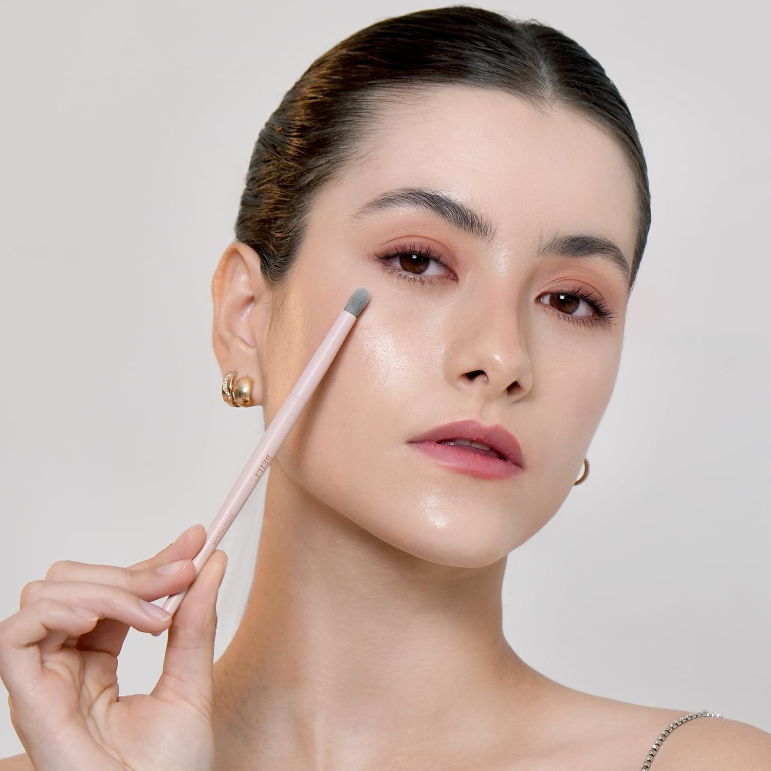 BEILI Set de pinceaux de maquillage roses, 12 pinceaux végétaliens pour fond de teint, correcteur, sourcils, ombre à paupières, contour, eyeliner et estomper.