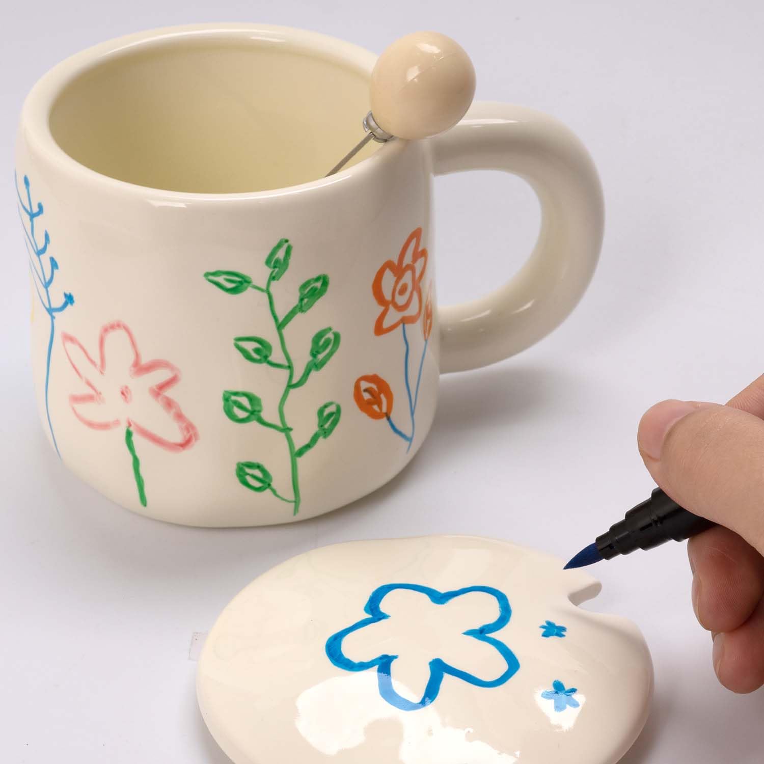 KKSJK Kit Pittura Ceramica, Tazze da Dipingere con Manico, Coperchio e Cucchiaio, Include Tazze e Vernice Ceramica, Dipingi la Tua Tazza, Set Fai da Te per Adulti Coppia