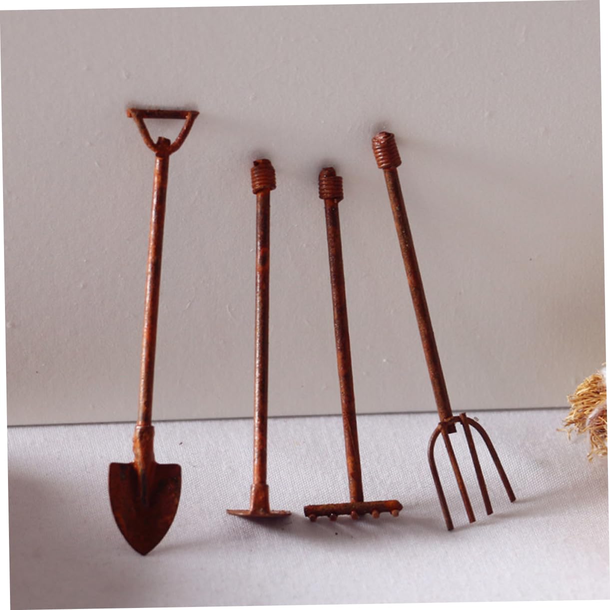 iplusmile 4 Set Strumenti Per Piante Grasse Arredamento Attrezzi in Miniatura Da Giardino Delle Fate Mini Attrezzo Da Giardinaggio Kit Di Attrezzi Per Bonsai Lega Di Zinco 4 Pezzi * 4