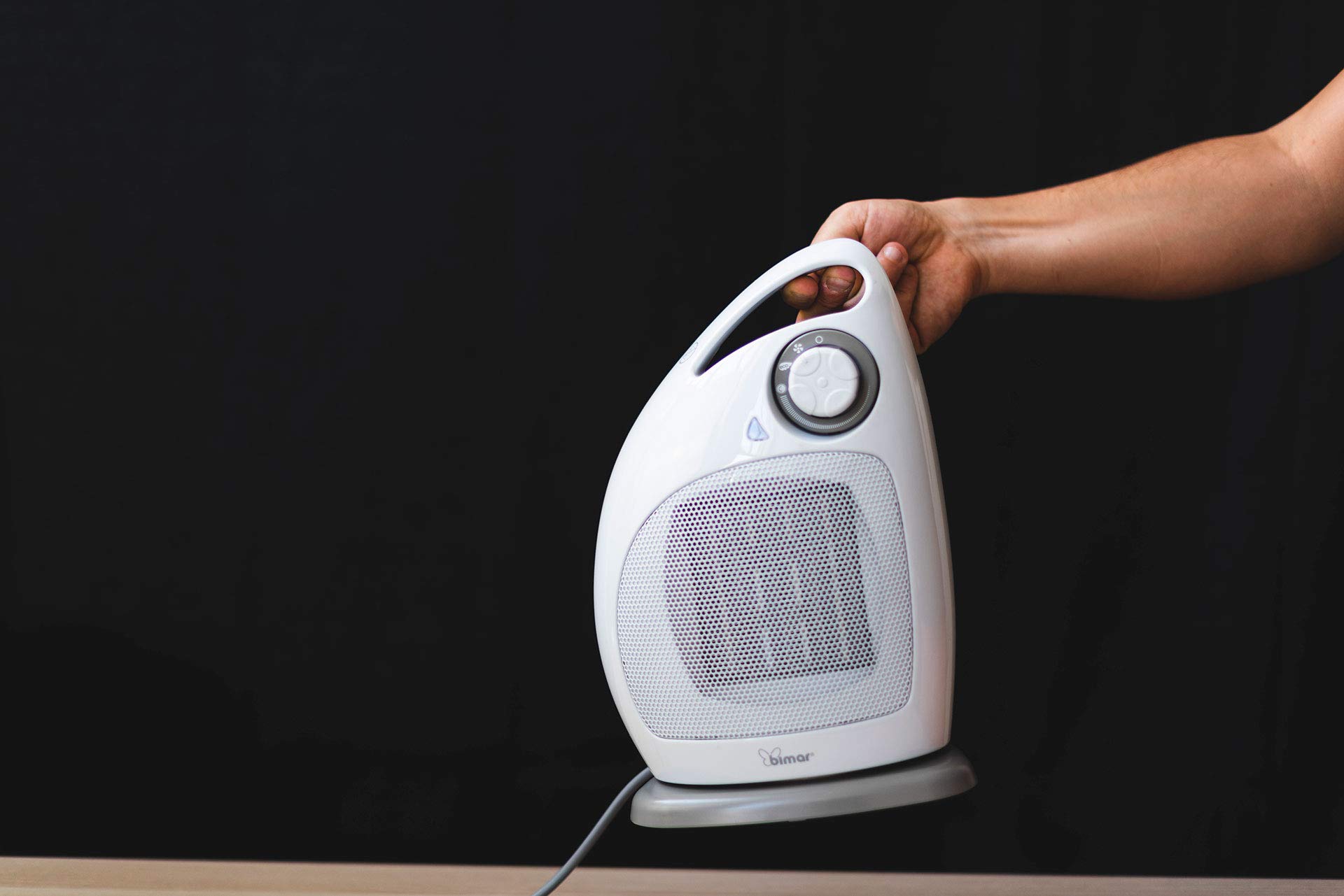 bimar HP102 Stufetta Elettrica, Termoventilatore Elettrico da 1500W a Basso Consumo con Termostato Regolabile e 2 Potenze di Riscaldamento, Corpo in Plastica con Maniglia Integrata, da Tavolo